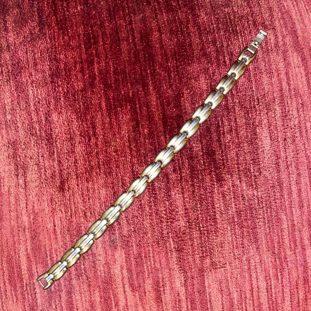 Vintage 888 stainless steel magnetic‎ Health bracelet 7 3/4" Length